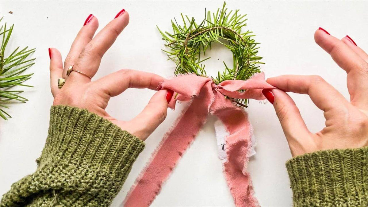 How to make a DIY gift tag for Christmas